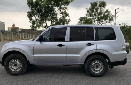 Pajero 2010 đang chạy số 2 vào số 1 không được thì có sao không?